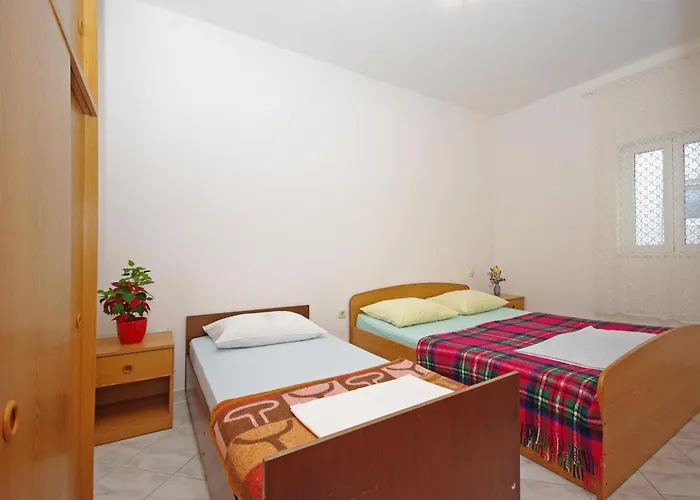 아파트 White Hill Studio-apartments *