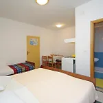 White Hill Studio-apartments Apartment