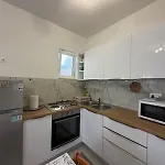 White Hill Studio-apartments Apartment