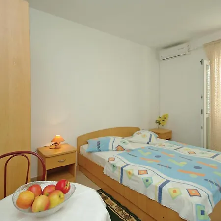 White Hill Studio-apartments Apartman