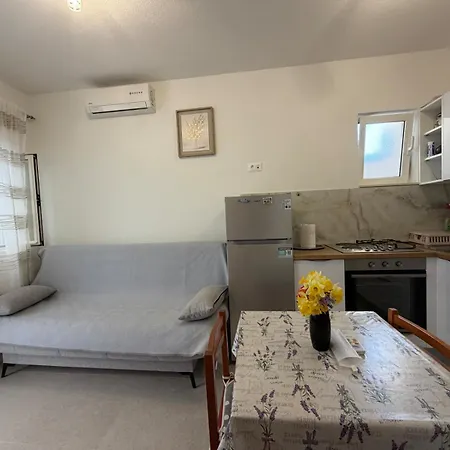 White Hill Studio-apartments Apartament *